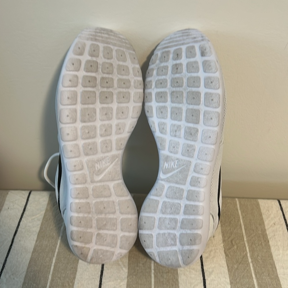 Nike Roshe One Womens - Picture 5 of 6